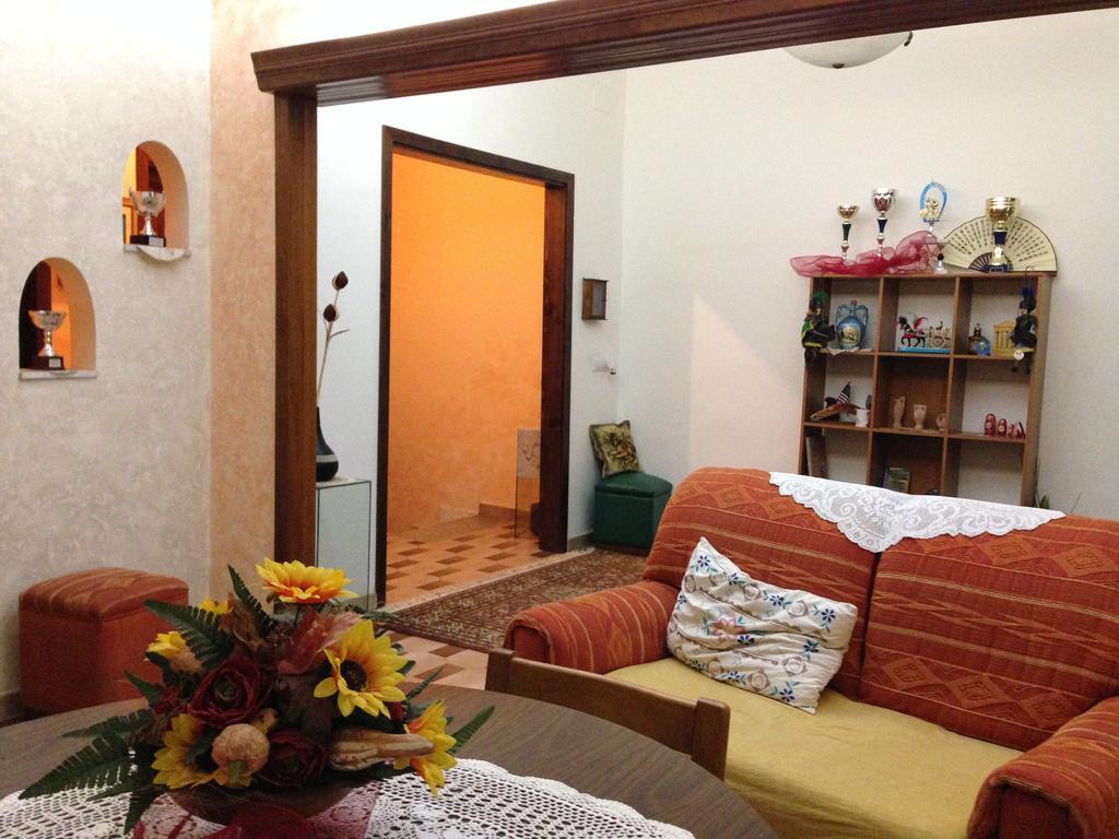 B&B Mar Tirreno Barcellona-Pozzo di Gotto Ngoại thất bức ảnh
