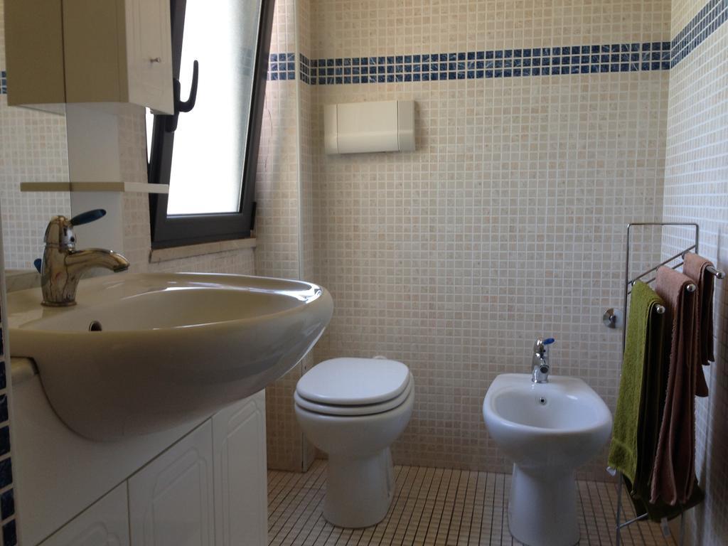 B&B Mar Tirreno Barcellona-Pozzo di Gotto Phòng bức ảnh