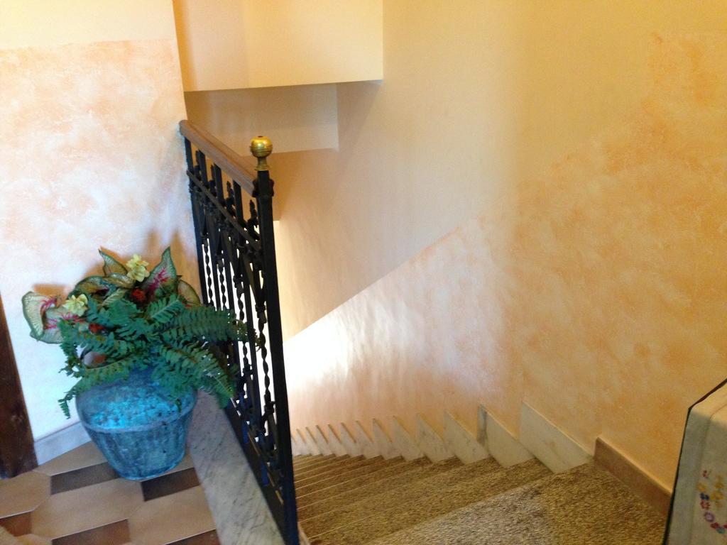 B&B Mar Tirreno Barcellona-Pozzo di Gotto Ngoại thất bức ảnh
