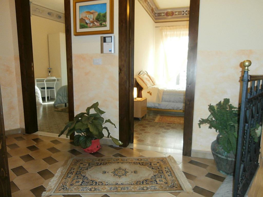 B&B Mar Tirreno Barcellona-Pozzo di Gotto Ngoại thất bức ảnh