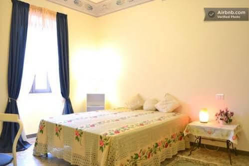 B&B Mar Tirreno Barcellona-Pozzo di Gotto Ngoại thất bức ảnh